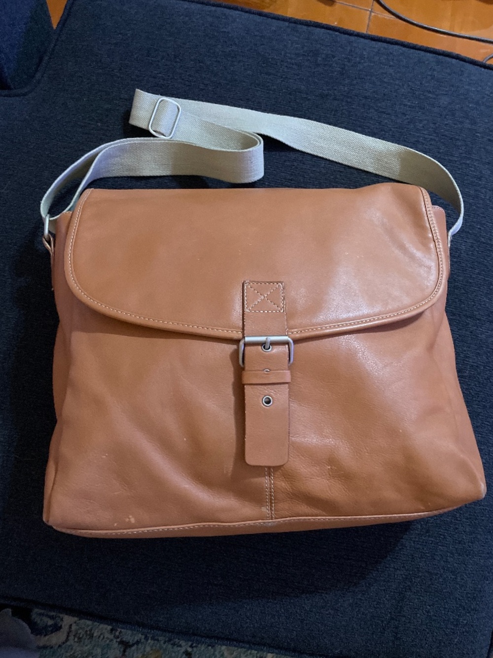 KENNETH COLE Leather Laptop bag